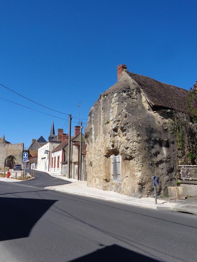 Auberge De La Tour Mennetou-sur-Cher Exterior photo